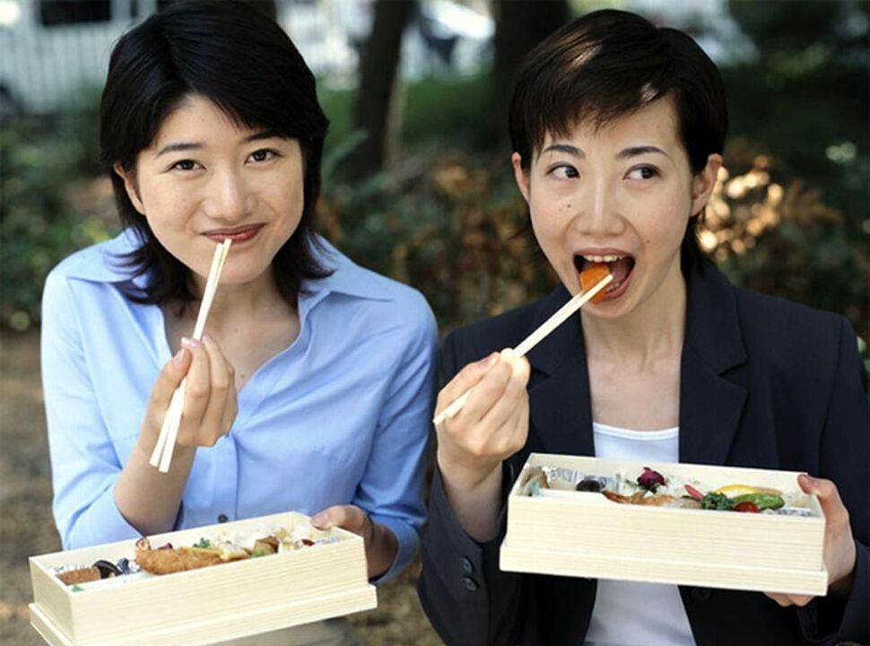 thin japanese girls